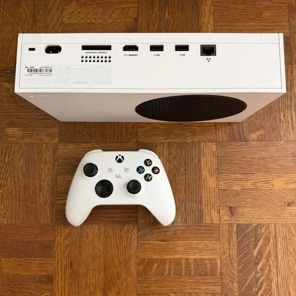 Microsoft Xbox Series S 512GB All-Digital Console with White Wireless Controller